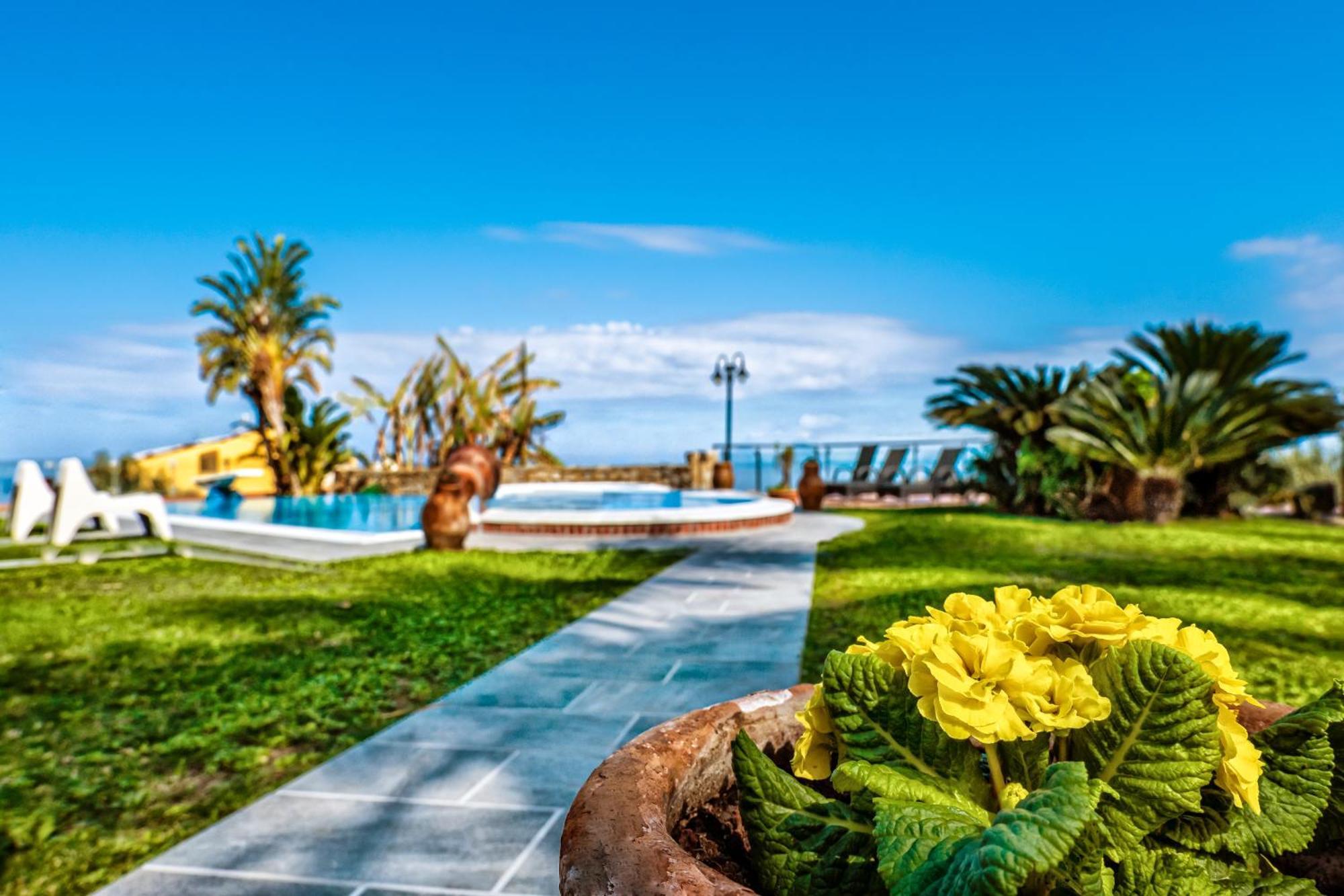 B&B Villa Bency Capo d'Orlando Exterior photo
